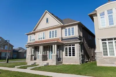 527 Sixteen Mile Drive, Oakville, On L6m 0p7