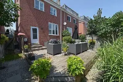 28 Chester Street, Oakville, On L6h 6g8