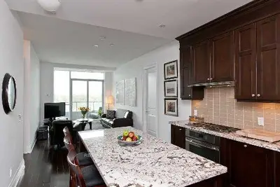 11 Bronte Road Lph03, Oakville, On L6l 0e1