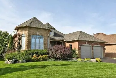 Detached in Burlington