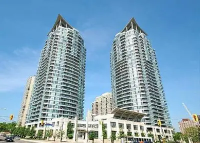 Condo Apartment in Mississauga