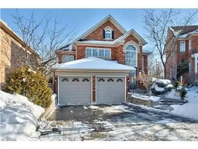 Detached in Oakville