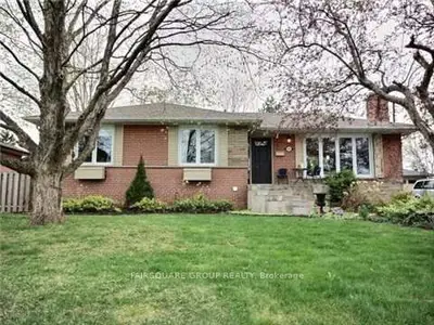 440 Seaton Drive, Oakville, On L6l 3y4