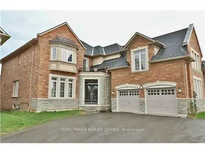3492 Rebecca Street, Oakville, On L6k 6x9