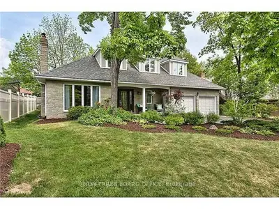 Detached in Burlington