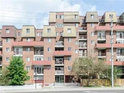 Condo Apartment in Mississauga