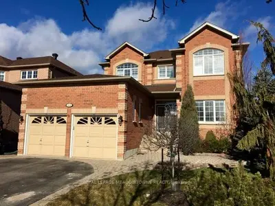 23 Bowman Street, Halton Hills, On L7g 6g5