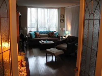 156 Enfield Place 1111, Mississauga, ON L5B 4L8