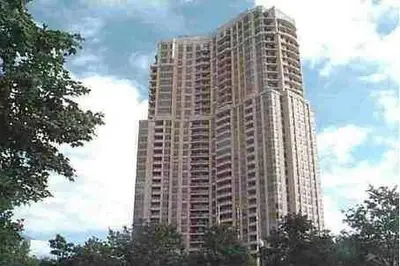 35 Kingsbridge Circle Ph01, Mississauga, ON L5R 3Z5