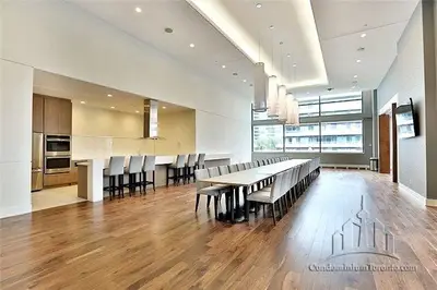 2220 Lakeshore Boulevard W 3503, Toronto W06, ON M8V 0B1