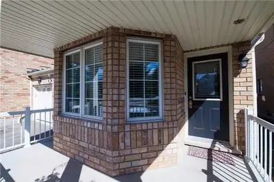 1440 Pate Court, Mississauga, ON L5V 2Y8
