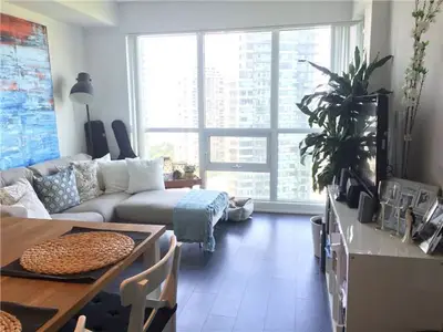 2220 Lake Shore Boulevard W 2001, Toronto W06, ON M8V 0C1