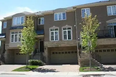 1267 Dorval Drive 41, Oakville, ON L6M 3Z5