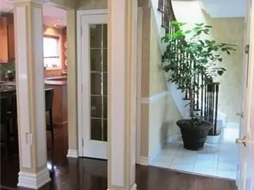 852 Bexhill Road, Mississauga, ON L5H 3L1