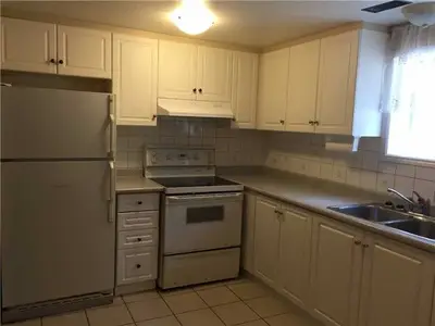 4119 Woodington Drive, Mississauga, On L4z 1k2