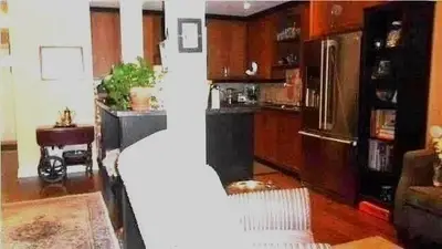 215 Mississauga Valley Boulevard 130, Mississauga, ON L5A 1Y7