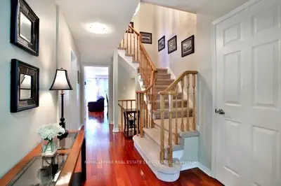 2312 Springfield Crescent, Oakville, On L6j 7p8