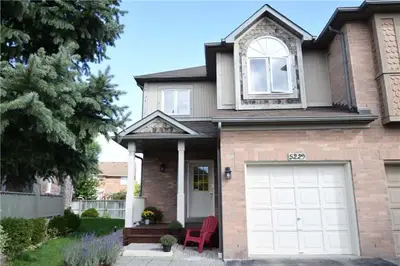 5229 Bushelgrove Circle, Mississauga, ON L5M 6C5