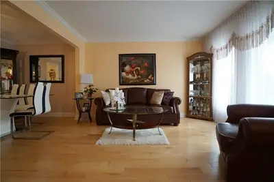213 Kingsbridge Garden Circle, Mississauga, ON L5R 1L6