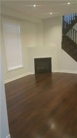 5502 Bellaggio Crescent, Mississauga, ON L5V 0C5