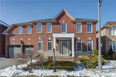 2309 Silverwood Court, Oakville, On L6m 4z8