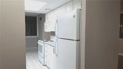 350 Webb Drive 212, Mississauga, ON L5B 3W4
