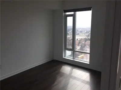 2560 Eglinton Avenue 1407, Mississauga, ON L5M 0Y3