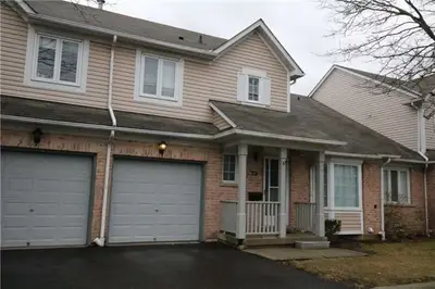5958 Greensboro Drive 25, Mississauga, ON L5M 5Z9