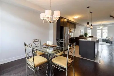 557 Mermaid Crescent, Mississauga, ON L5G 0B3