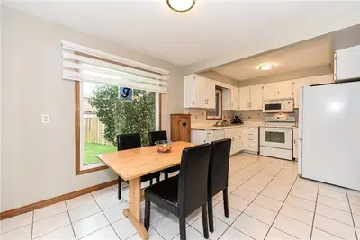 2165 Windsor Way, Mississauga, ON L5M 3C5