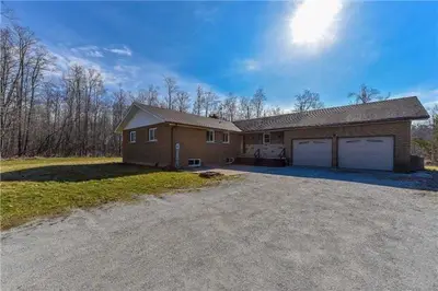15570 5 Side Road, Halton Hills, On L0p 1k0