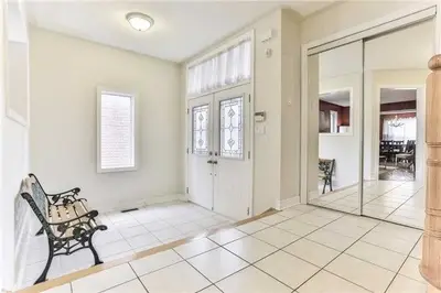 6484 Seaver Road, Mississauga, ON L5V 2H9