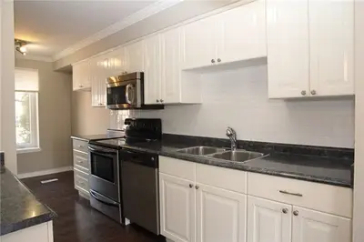 1017 Elizabeth Place, Oakville, ON L6H 3H8