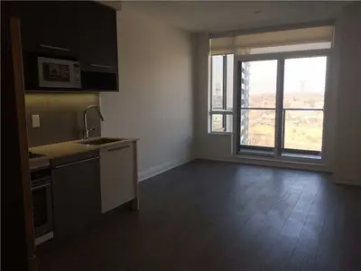 36 Park Lawn Road 1407, Toronto W06, ON M8Y 3H8