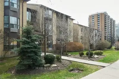 Condo Apartment in Toronto