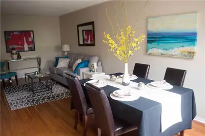 33 Lily Lane, Halton Hills, ON L7G 6M4