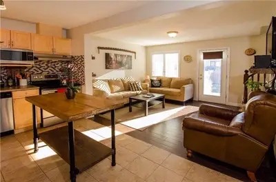 61 James Arnott Crescent, Orangeville, ON L9W 0B5