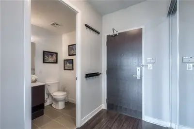 165 Legion Road N 1926, Toronto W06, ON M8Y 0B3