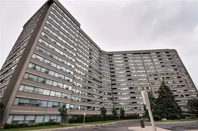 475 The West Mall Road 918, Toronto W08, ON M9C 4Z3