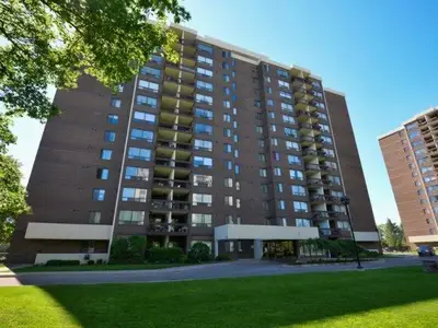 2542 Argyle Road 305, Mississauga, ON L5B 2H5