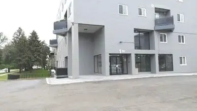 2001 Bonnymede Drive 81, Mississauga, ON L5J 4H8