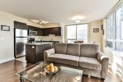1070 Sheppard Avenue 615, Toronto W05, ON M3J 0G8