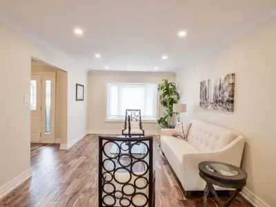 497 Underwood Crescent, Oakville, ON L6L 5P1