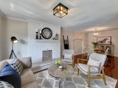 54 Albani Street, Toronto W06, ON M8V 1X2