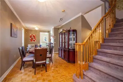 3397 Fountain Park Avenue, Mississauga, ON L5M 7E3