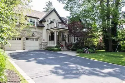 51 Holyrood Avenue, Oakville, On L6k 2v4