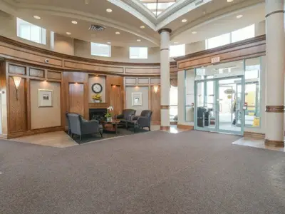 4879 Kimbermount Avenue 1002, Mississauga, ON L5M 7R8