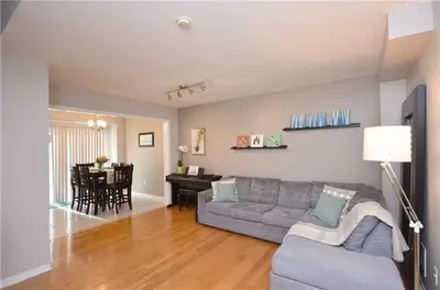 5375 Longhouse Crescent, Mississauga, ON L5R 4A5