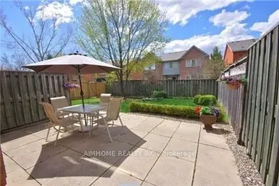 1152 Leewood Drive, Oakville, On L6m 3b9