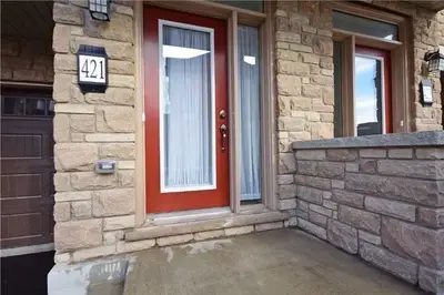 421 Ladycroft Terrace, Mississauga, ON L5A 0A7